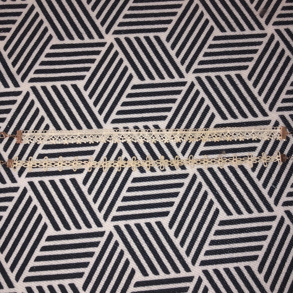 Altard State Cream Chokers